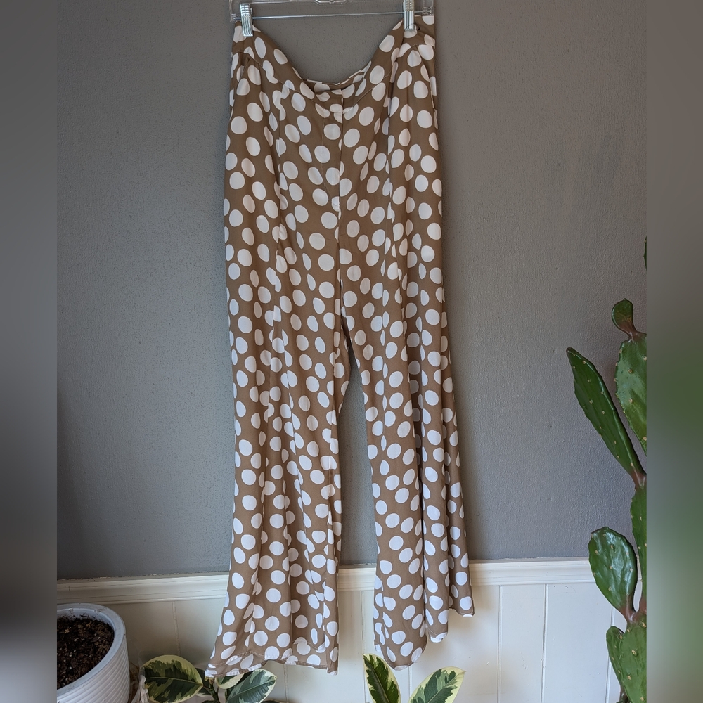 Polka Dot Wide Leg Pants in Beige and White